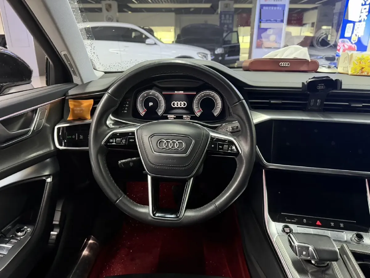 2023 Audi A6L 2.0T 245HP L4 7DCT,autocango,china used car exporter,china ev exporter,chinese used car exporter,chinese used ev exporter