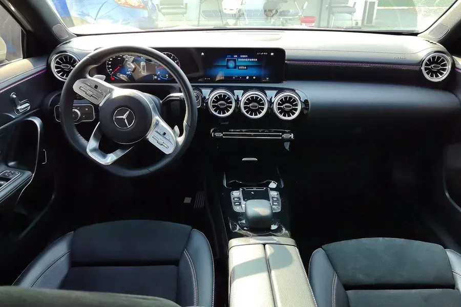 2022 Mercedes-Benz A Class 1.3T 163HP L4 7DCT,autocango,china used car exporter,china ev exporter,chinese used car exporter,chinese used ev exporter