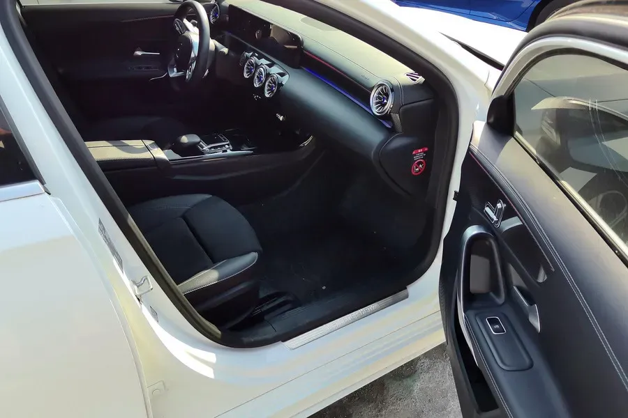 2022 Mercedes-Benz A Class 1.3T 163HP L4 7DCT,autocango,china used car exporter,china ev exporter,chinese used car exporter,chinese used ev exporter