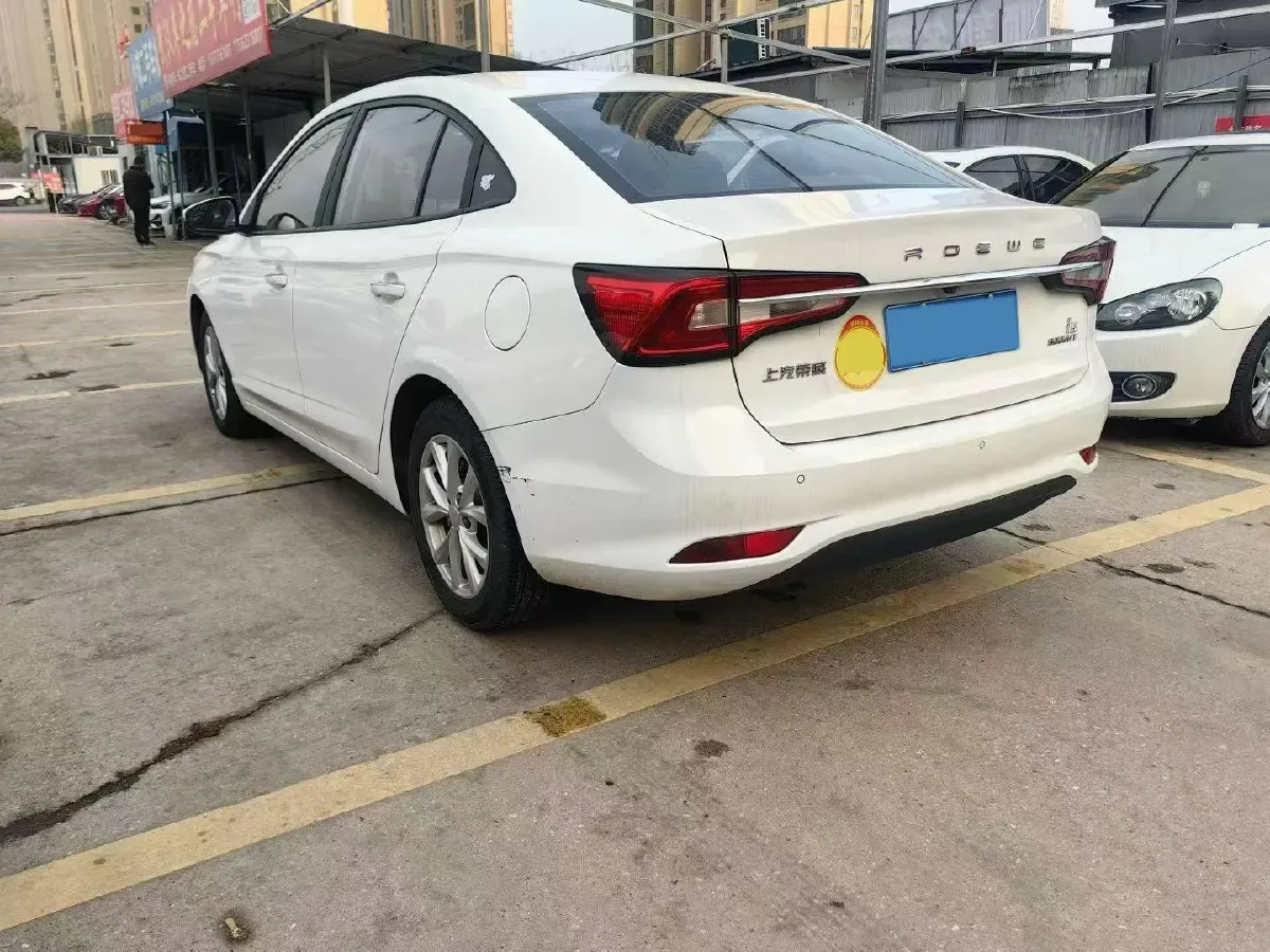 2020 Roewe i5 1.5L 120HP L4 CVT,autocango,china used car exporter,china ev exporter,chinese used car exporter,chinese used ev exporter