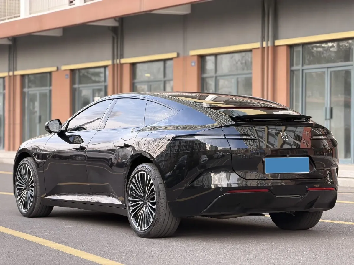 2025 Avatr 12 1.5T 156HP L4 REEV 39.05KWH,autocango,china used car exporter,china ev exporter,chinese used car exporter,chinese used ev exporter