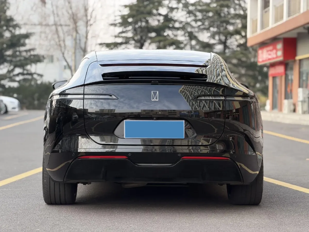 2025 Avatr 12 1.5T 156HP L4 REEV 39.05KWH,autocango,china used car exporter,china ev exporter,chinese used car exporter,chinese used ev exporter