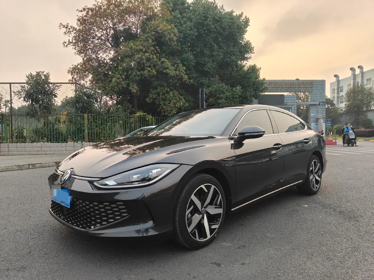 2023 Volkswagen Lamando 1.4T 150HP L4 7DCT,autocango,china used car exporter,china ev exporter,chinese used car exporter,chinese used ev exporter