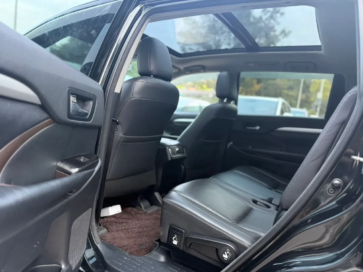 2019 Mazda CX-8 2.5L 192HP L4 6AT,autocango,china used car exporter,china ev exporter,chinese used car exporter,chinese used ev exporter