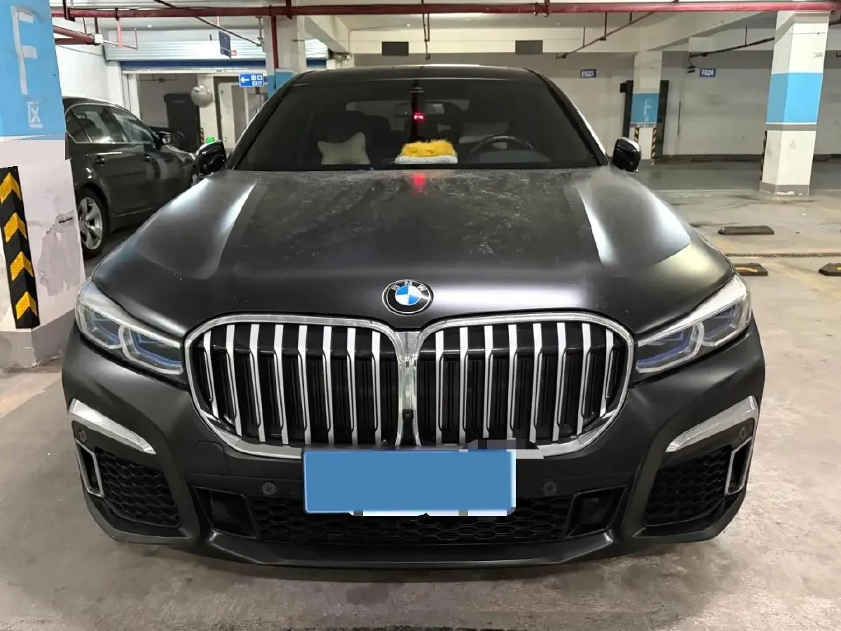 2021 BMW 7 Series 3.0T 340HP L6 8AT,autocango,china used car exporter,china ev exporter,chinese used car exporter,chinese used ev exporter