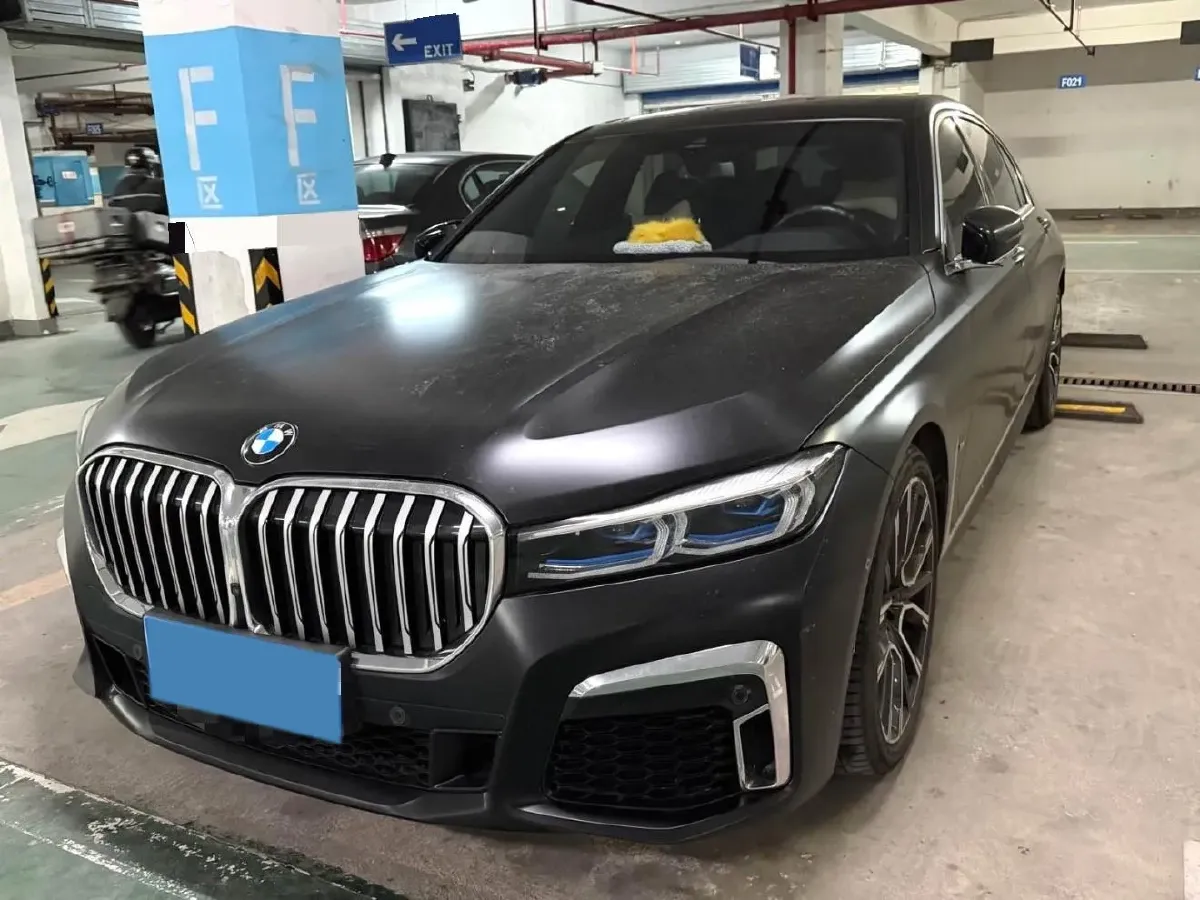 2021 BMW 7 Series 3.0T 340HP L6 8AT,autocango,china used car exporter,china ev exporter,chinese used car exporter,chinese used ev exporter