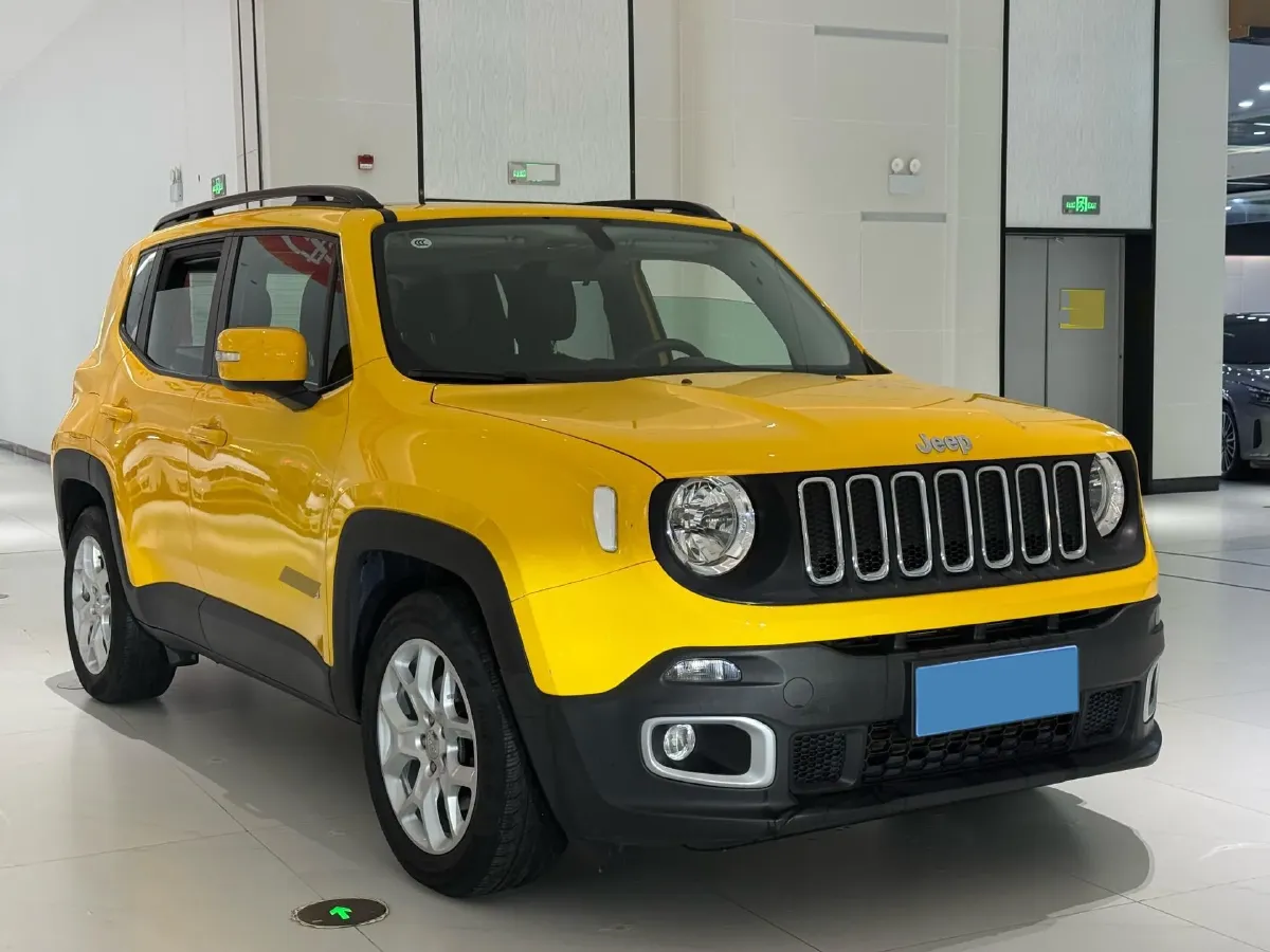 2017 Jeep Renegade 1.4T 150HP L4 7DCT,autocango,china used car exporter,china ev exporter,chinese used car exporter,chinese used ev exporter
