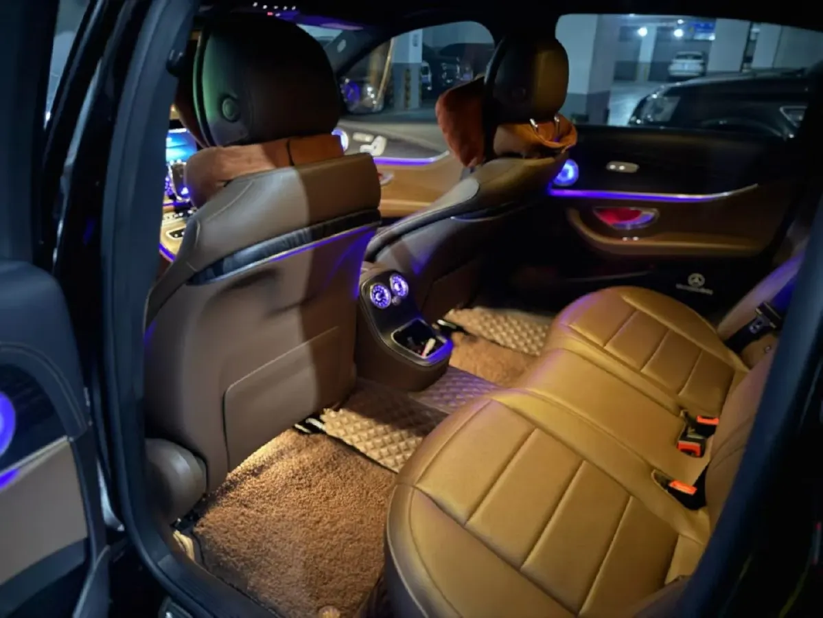 2021 Mercedes-Benz E Class 2.0T 211HP L4 9AT PHEV 25.4KWH,autocango,china used car exporter,china ev exporter,chinese used car exporter,chinese used ev exporter