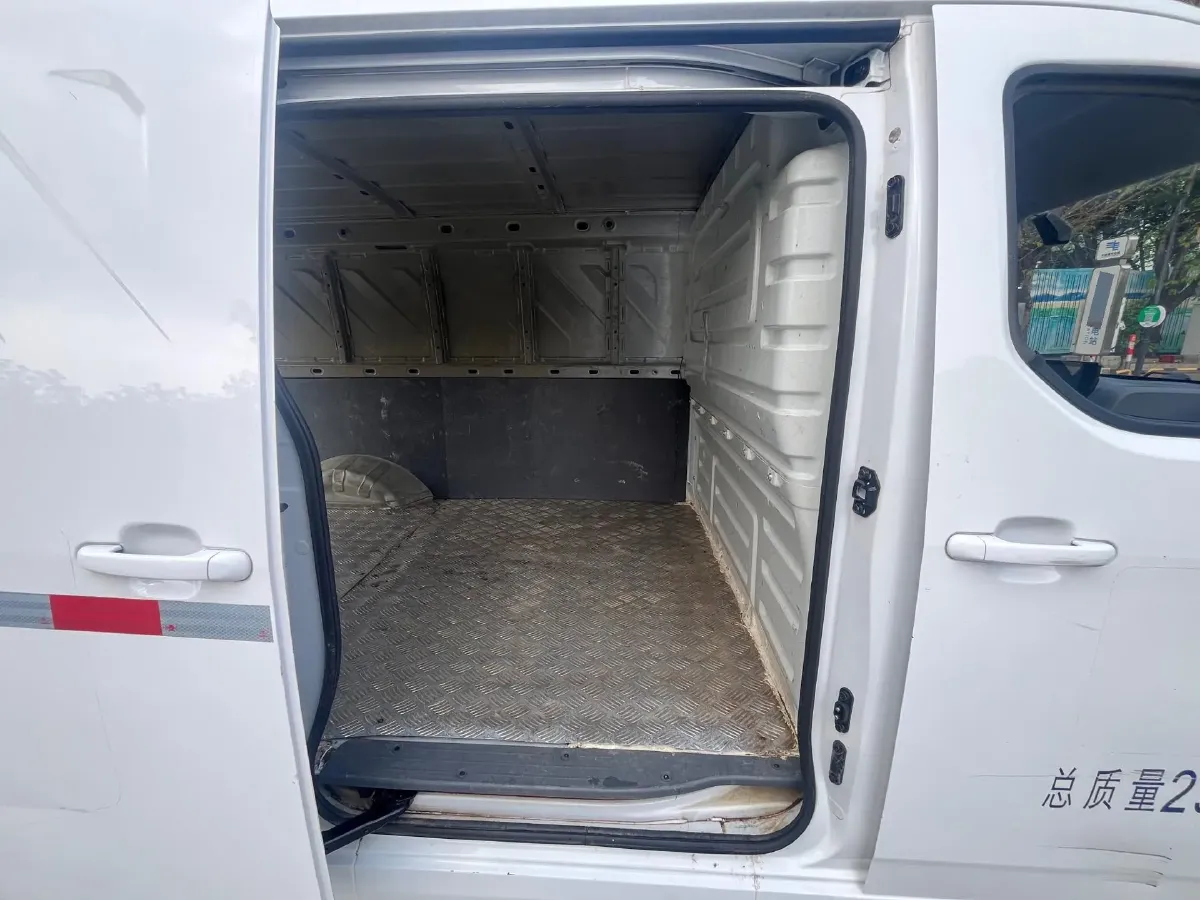 2024 WuLing YangGuang BEV 41.9KWH,autocango,china used car exporter,china ev exporter,chinese used car exporter,chinese used ev exporter