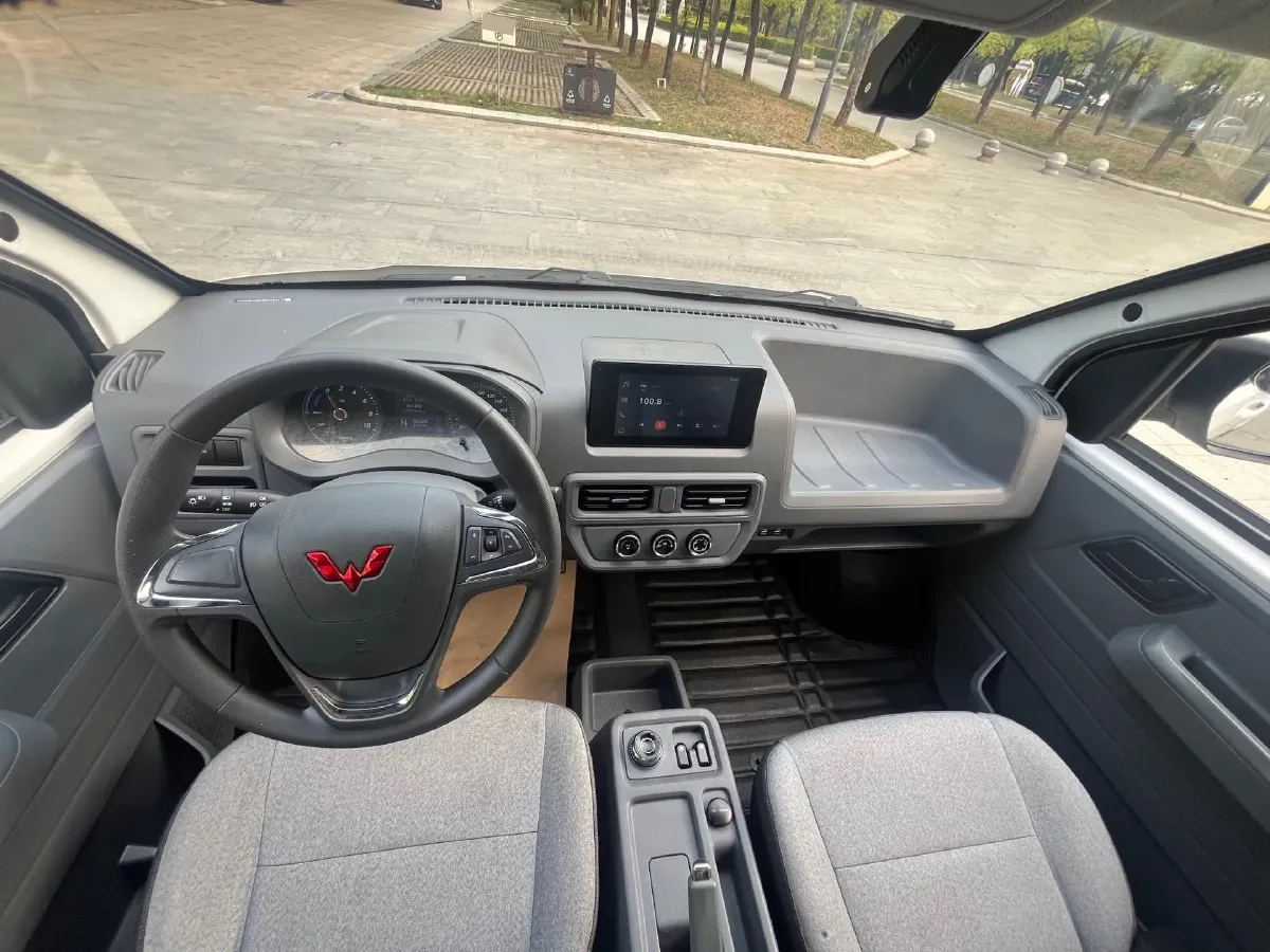 2024 WuLing YangGuang BEV 41.9KWH,autocango,china used car exporter,china ev exporter,chinese used car exporter,chinese used ev exporter
