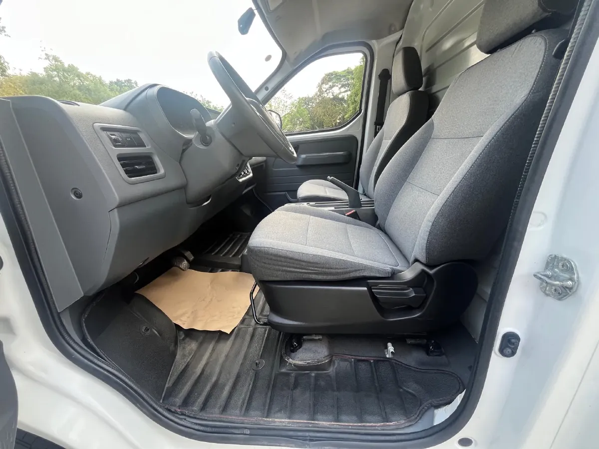 2024 WuLing YangGuang BEV 41.9KWH,autocango,china used car exporter,china ev exporter,chinese used car exporter,chinese used ev exporter