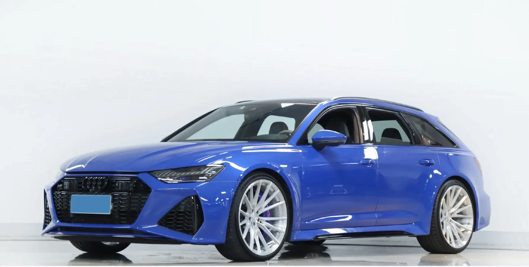 2021 Audi RS 6 4.0T 600HP V8 8AT,autocango,china used car exporter,china ev exporter,chinese used car exporter,chinese used ev exporter