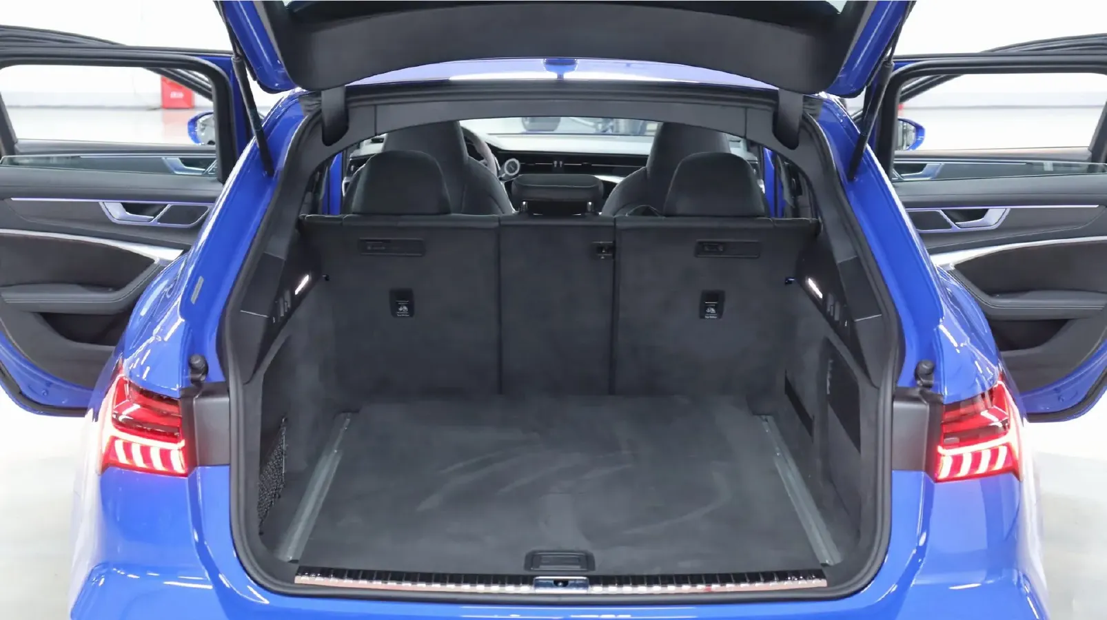 2021 Audi RS 6 4.0T 600HP V8 8AT,autocango,china used car exporter,china ev exporter,chinese used car exporter,chinese used ev exporter