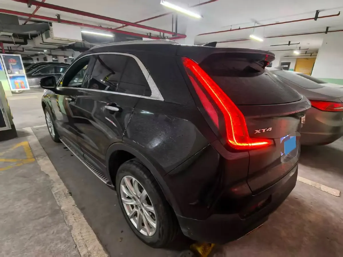 2022 Cadillac XT4 2.0T 237HP L4 9AT,autocango,china used car exporter,china ev exporter,chinese used car exporter,chinese used ev exporter