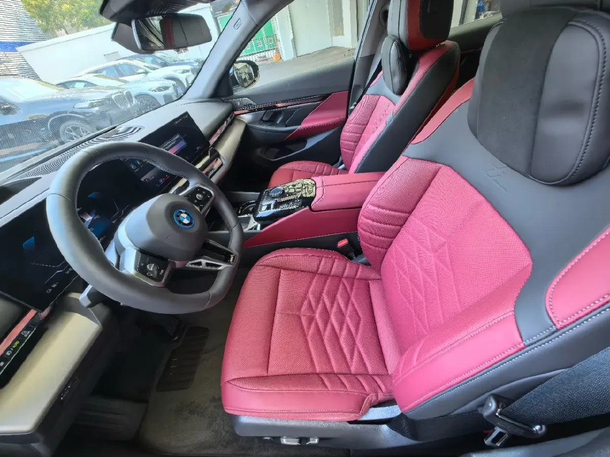 2025 BMW i5 BEV 96.96KWH,autocango,china used car exporter,china ev exporter,chinese used car exporter,chinese used ev exporter