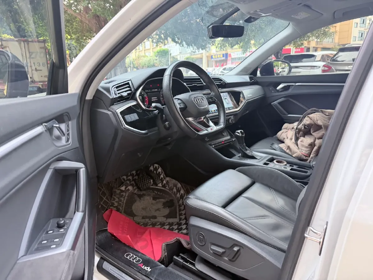 2022 Audi Q3 Sportback 2.0T 186HP L4 7DCT,autocango,china used car exporter,china ev exporter,chinese used car exporter,chinese used ev exporter