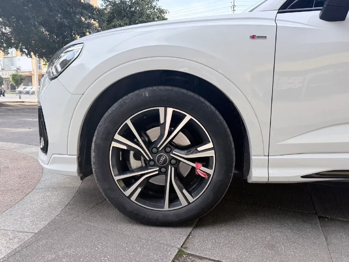 2022 Audi Q3 Sportback 2.0T 186HP L4 7DCT,autocango,china used car exporter,china ev exporter,chinese used car exporter,chinese used ev exporter