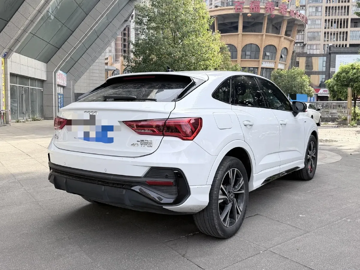 2022 Audi Q3 Sportback 2.0T 186HP L4 7DCT,autocango,china used car exporter,china ev exporter,chinese used car exporter,chinese used ev exporter
