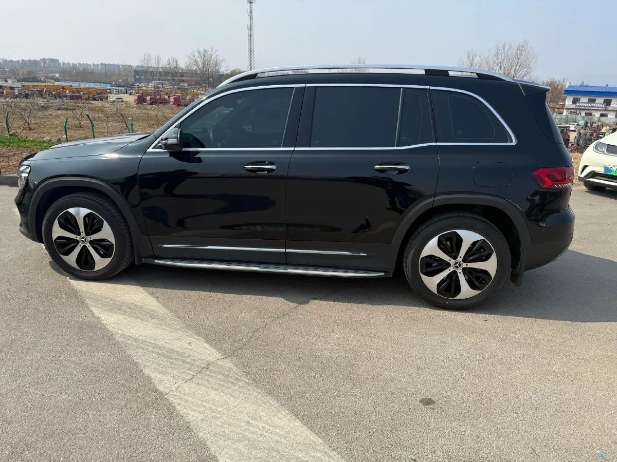 2023 Mercedes-Benz GLB Class 2.0T 190HP L4 8DCT,autocango,china used car exporter,china ev exporter,chinese used car exporter,chinese used ev exporter