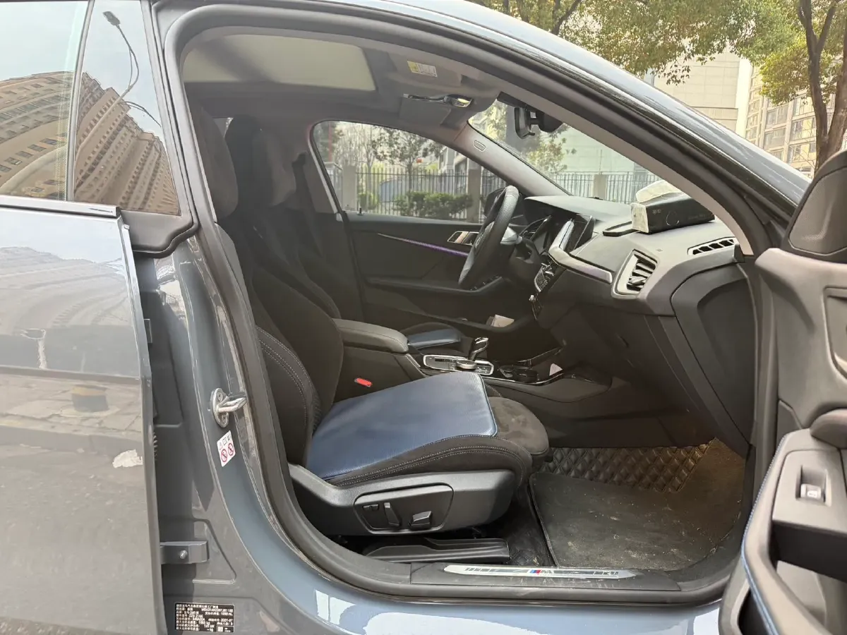 2021 BMW 2 Series 2.0T 192HP L4 7DCT,autocango,china used car exporter,china ev exporter,chinese used car exporter,chinese used ev exporter