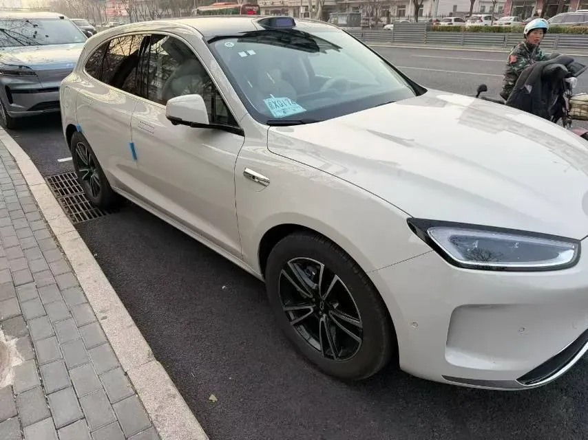 2025 AITO AITO M5 1.5T 152HP L4 REEV 42KWH,autocango,china used car exporter,china ev exporter,chinese used car exporter,chinese used ev exporter