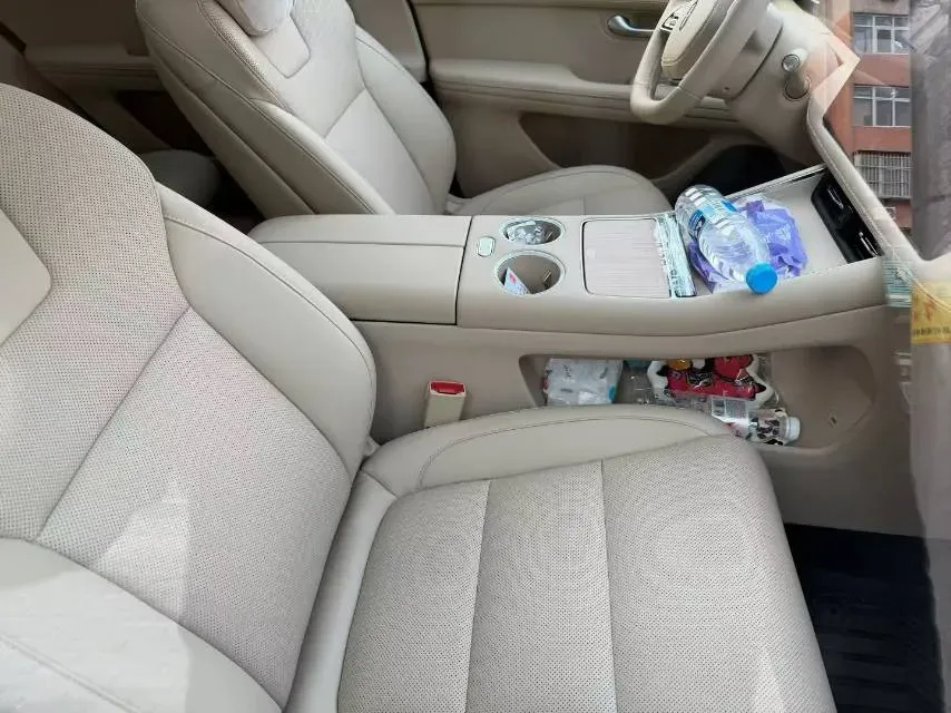 2025 AITO AITO M5 1.5T 152HP L4 REEV 42KWH,autocango,china used car exporter,china ev exporter,chinese used car exporter,chinese used ev exporter