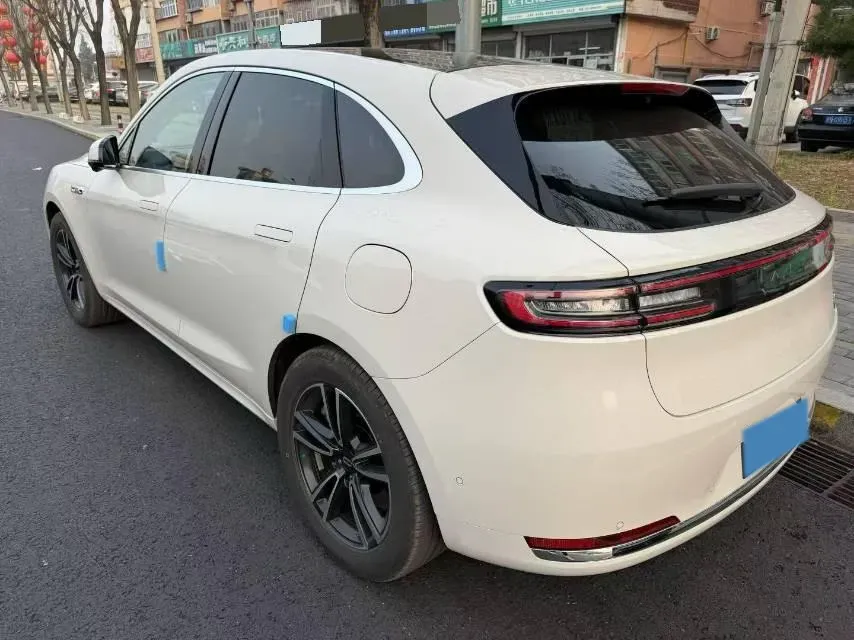 2025 AITO AITO M5 1.5T 152HP L4 REEV 42KWH,autocango,china used car exporter,china ev exporter,chinese used car exporter,chinese used ev exporter