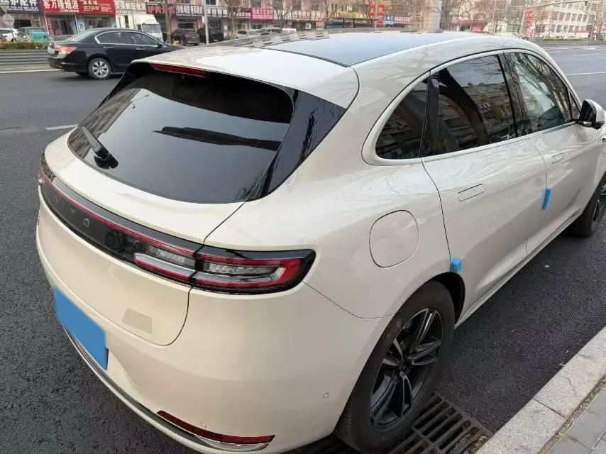 2025 AITO AITO M5 1.5T 152HP L4 REEV 42KWH,autocango,china used car exporter,china ev exporter,chinese used car exporter,chinese used ev exporter