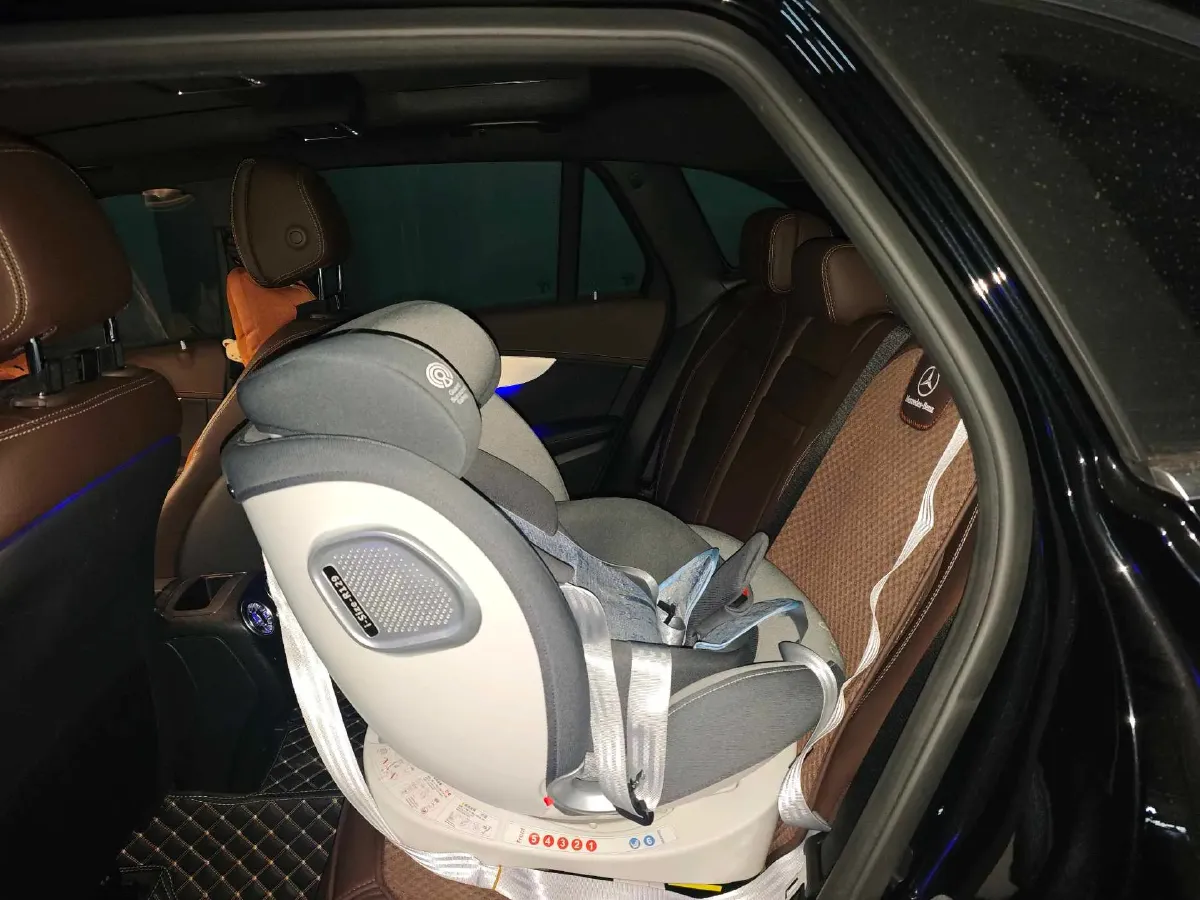 2022 Mercedes-Benz GLC Class 2.0T 197HP L4 9AT,autocango,china used car exporter,china ev exporter,chinese used car exporter,chinese used ev exporter