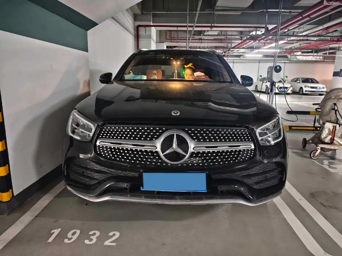 2022 Mercedes-Benz GLC Class 2.0T 197HP L4 9AT,autocango,china used car exporter,china ev exporter,chinese used car exporter,chinese used ev exporter
