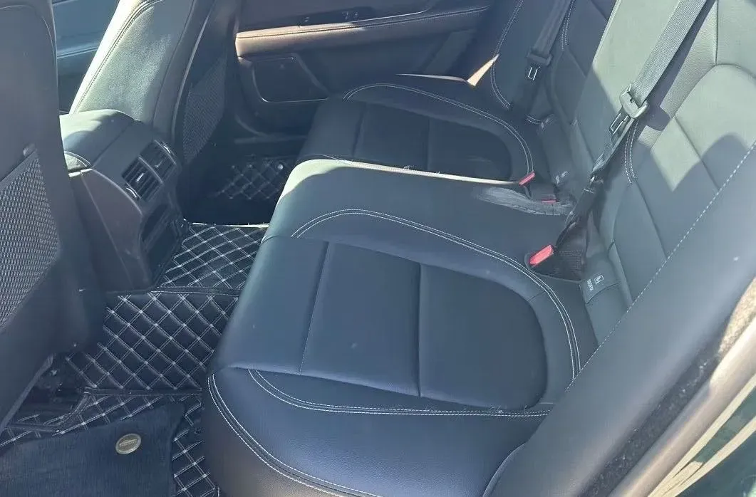 2022 Jaguar XEL 2.0T 250HP L4 8AT,autocango,china used car exporter,china ev exporter,chinese used car exporter,chinese used ev exporter