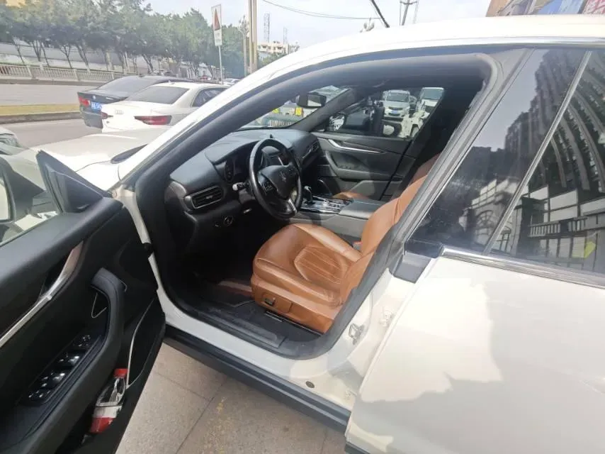 2018 Maserati Levante 3.0T 350HP V6 8AT,autocango,china used car exporter,china ev exporter,chinese used car exporter,chinese used ev exporter