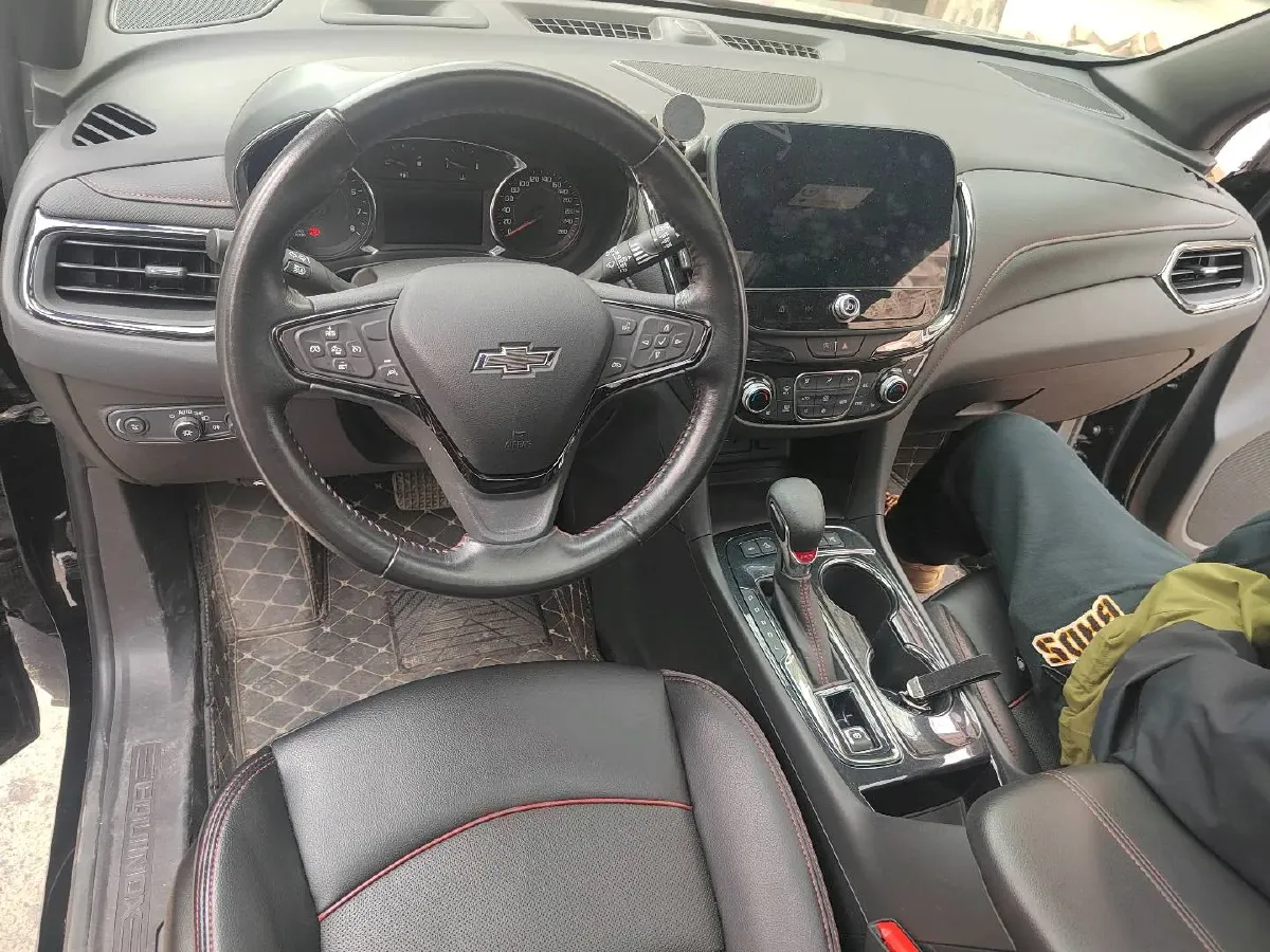 2023 Chevrolet Equinox 2.0T 237HP L4 9AT,autocango,china used car exporter,china ev exporter,chinese used car exporter,chinese used ev exporter