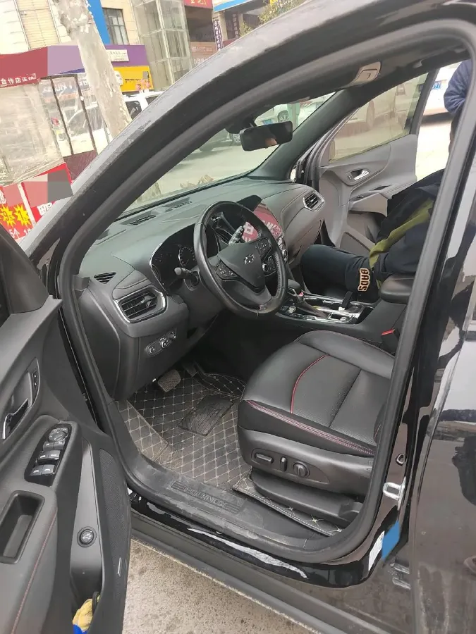 2023 Chevrolet Equinox 2.0T 237HP L4 9AT,autocango,china used car exporter,china ev exporter,chinese used car exporter,chinese used ev exporter