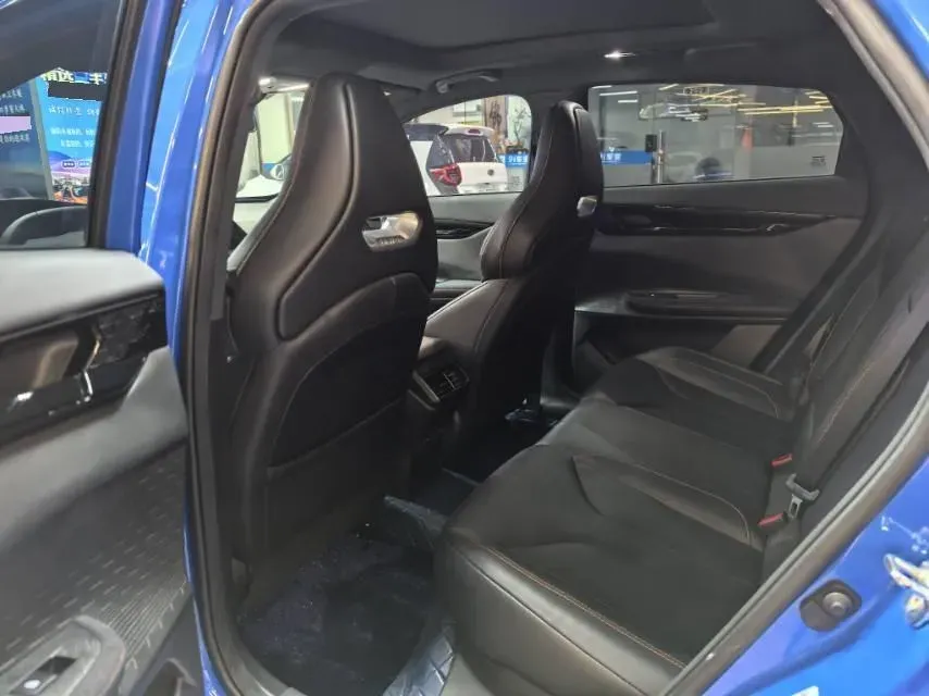 2022 ChangAn UNI-V 2.0T 233HP L4 8AT,autocango,china used car exporter,china ev exporter,chinese used car exporter,chinese used ev exporter