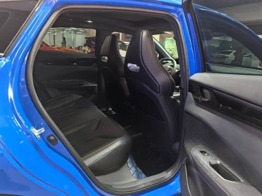 2022 ChangAn UNI-V 2.0T 233HP L4 8AT,autocango,china used car exporter,china ev exporter,chinese used car exporter,chinese used ev exporter