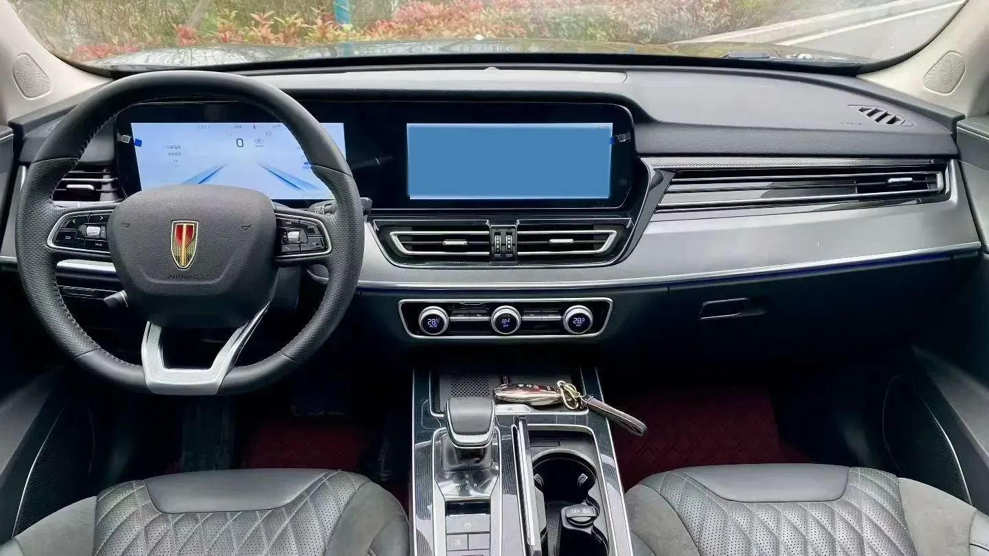 2023 HongQi HS5 2.0T 252HP L4 8AT,autocango,china used car exporter,china ev exporter,chinese used car exporter,chinese used ev exporter