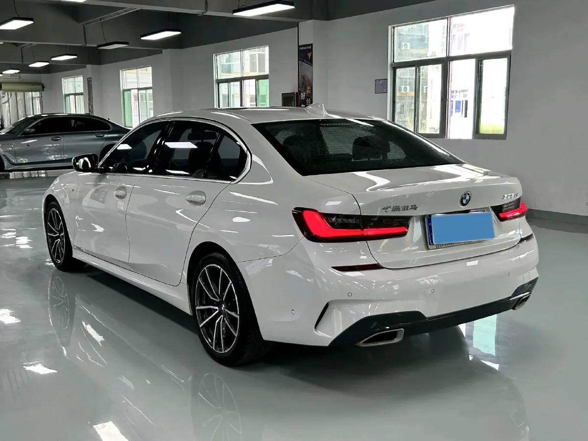 2022 BMW 3 Series 2.0T 184HP L4 8AT,autocango,china used car exporter,china ev exporter,chinese used car exporter,chinese used ev exporter