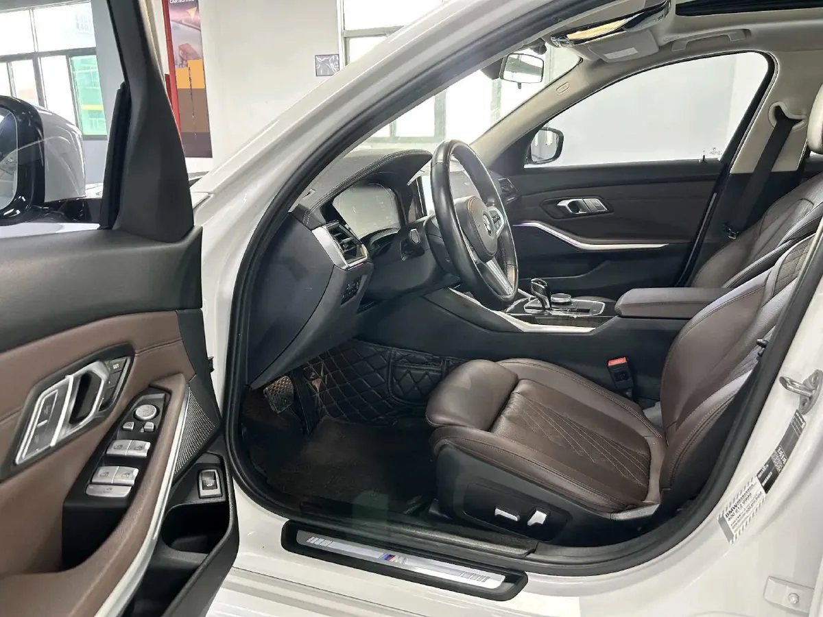 2022 BMW 3 Series 2.0T 184HP L4 8AT,autocango,china used car exporter,china ev exporter,chinese used car exporter,chinese used ev exporter