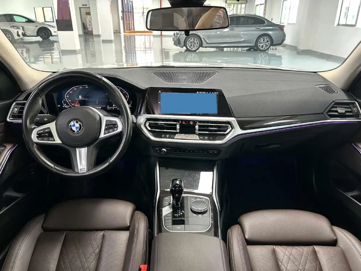 2022 BMW 3 Series 2.0T 184HP L4 8AT,autocango,china used car exporter,china ev exporter,chinese used car exporter,chinese used ev exporter