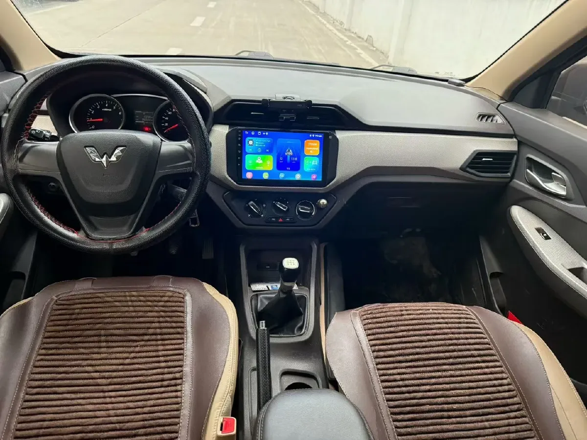 2018 WuLing HongGuang 1.5L 105HP L4 5MT,autocango,china used car exporter,china ev exporter,chinese used car exporter,chinese used ev exporter