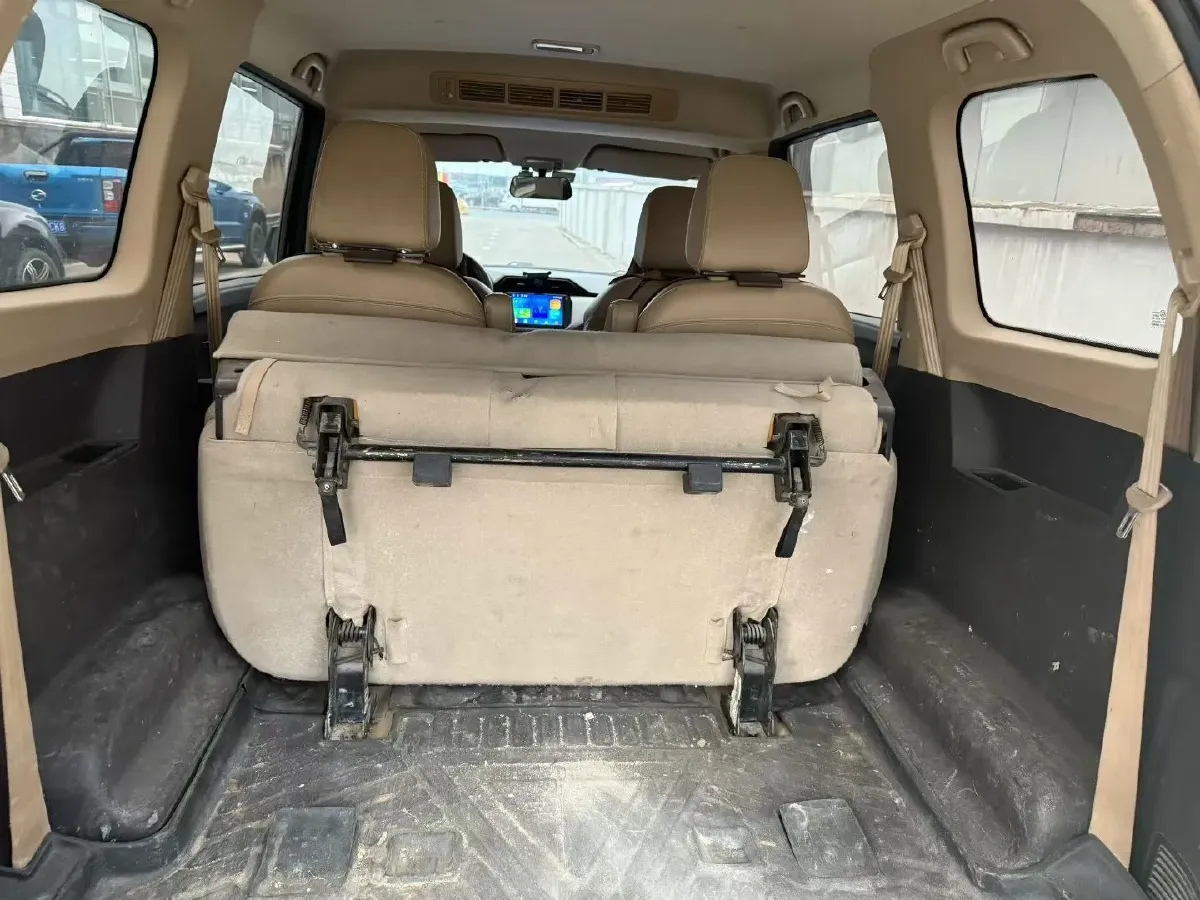 2018 WuLing HongGuang 1.5L 105HP L4 5MT,autocango,china used car exporter,china ev exporter,chinese used car exporter,chinese used ev exporter