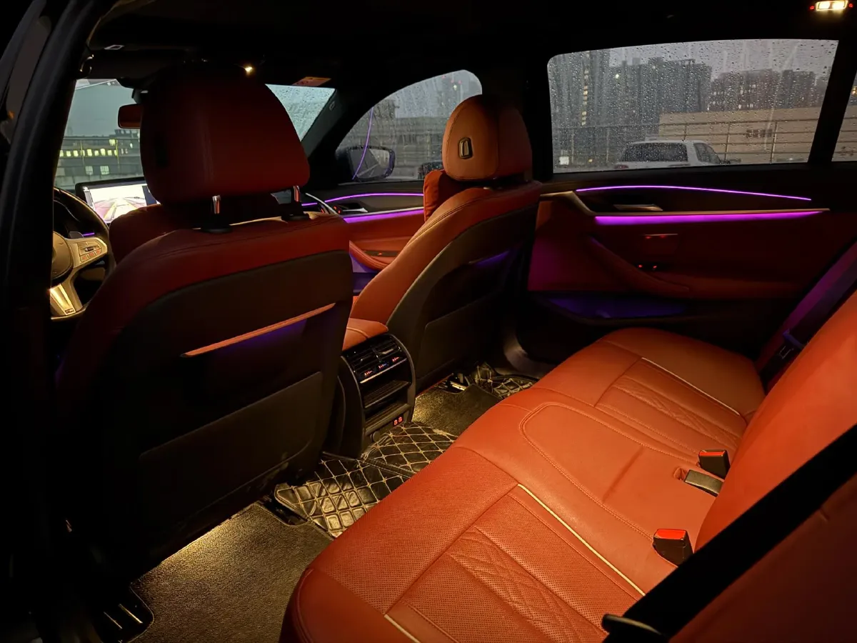 2023 BMW 5 Series 2.0T 245HP L4 8AT,autocango,china used car exporter,china ev exporter,chinese used car exporter,chinese used ev exporter