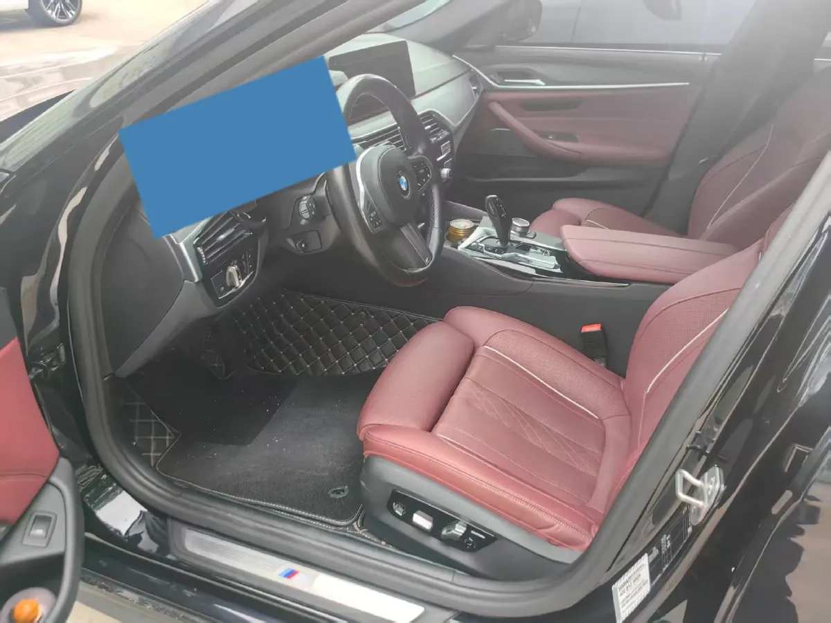 2022 BMW 5 Series 2.0T 252HP L4 8AT,autocango,china used car exporter,china ev exporter,chinese used car exporter,chinese used ev exporter