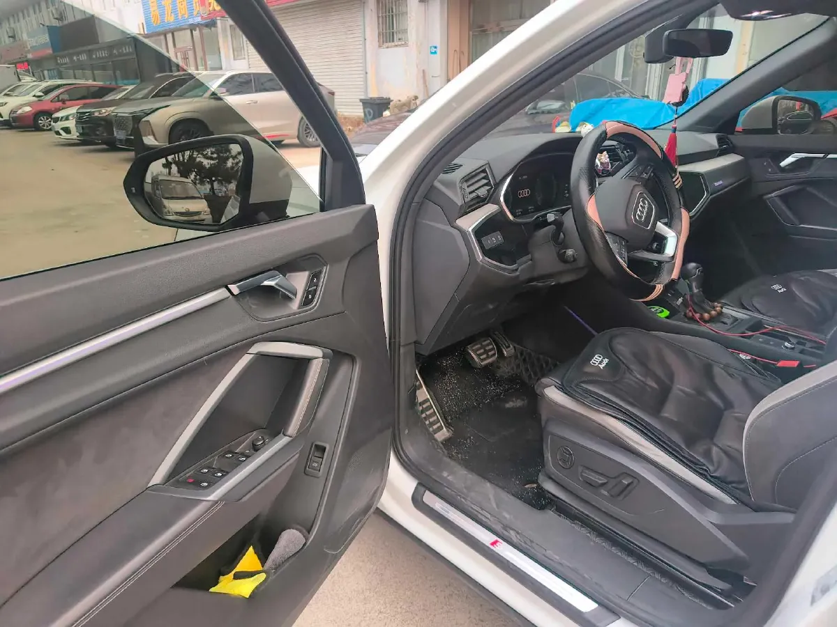 2023 Audi Q3 1.5T 160HP L4 7DCT,autocango,china used car exporter,china ev exporter,chinese used car exporter,chinese used ev exporter