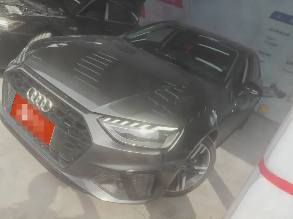 2022 Audi A4L 2.0T 190HP L4 7DCT,autocango,china used car exporter,china ev exporter,chinese used car exporter,chinese used ev exporter