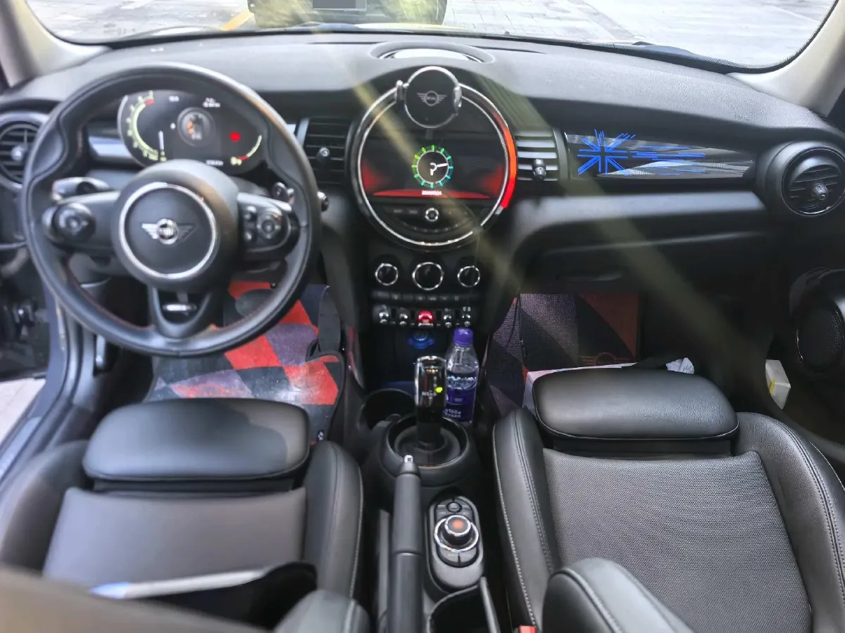 2021 MINI MINI 2.0T 192HP L4 7DCT,autocango,china used car exporter,china ev exporter,chinese used car exporter,chinese used ev exporter