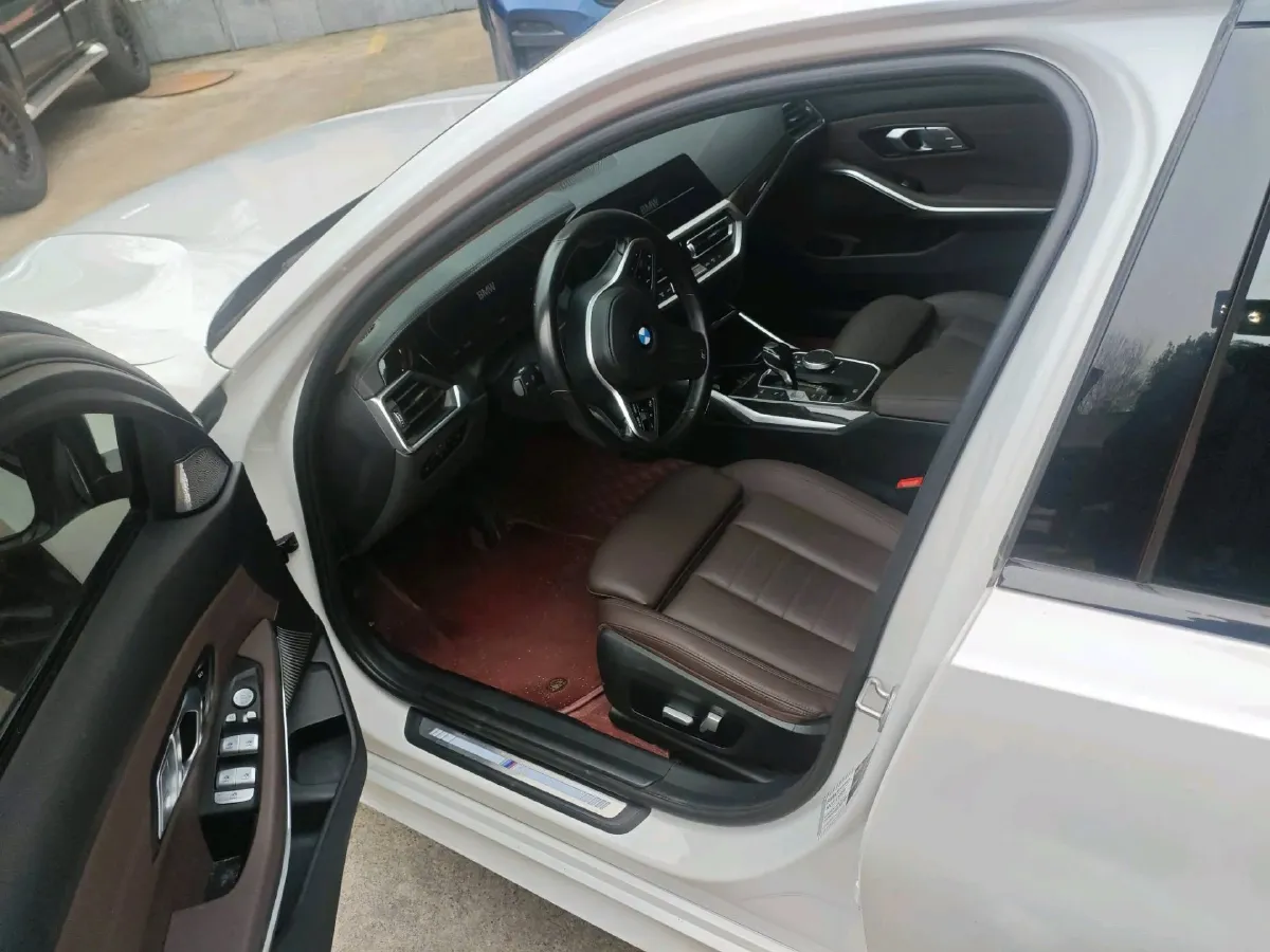 2021 BMW 3 Series 2.0T 184HP L4 8AT,autocango,china used car exporter,china ev exporter,chinese used car exporter,chinese used ev exporter