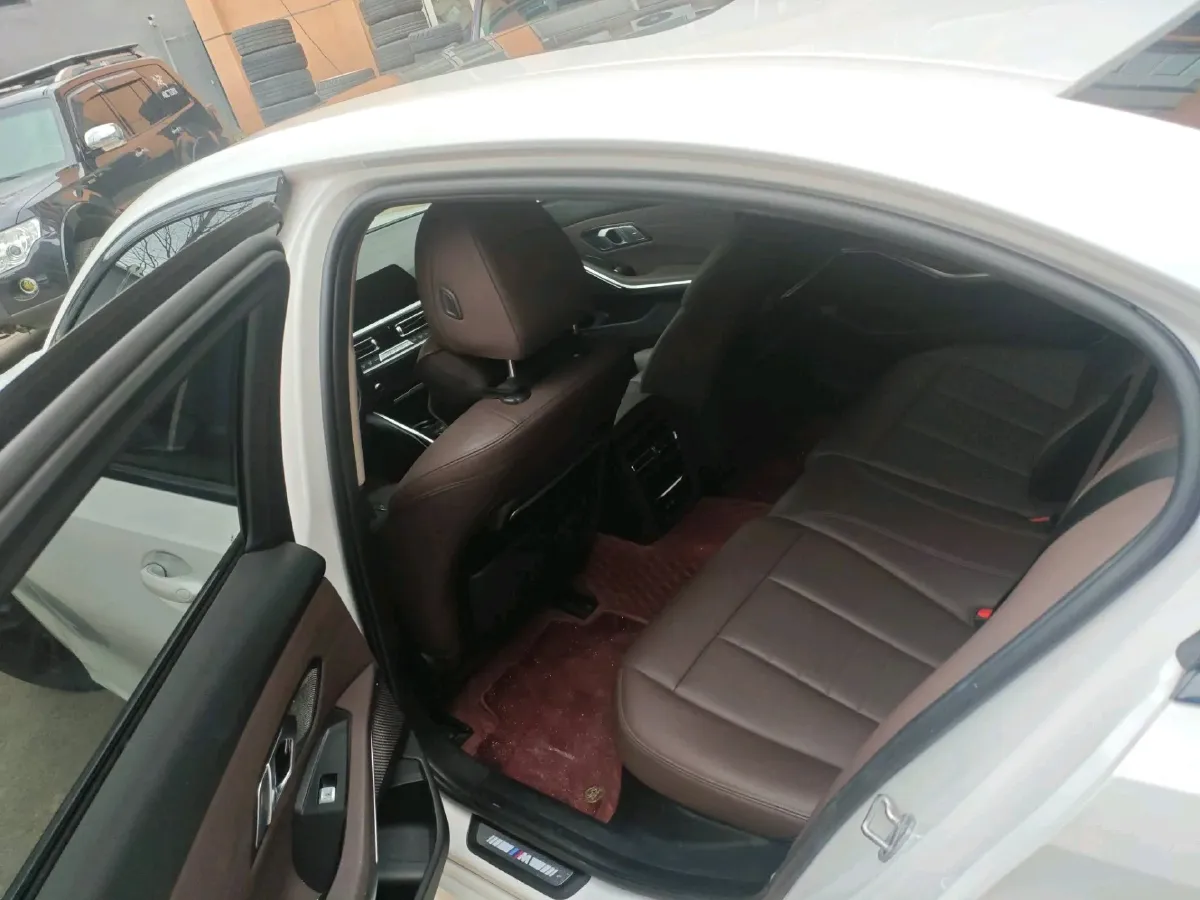 2021 BMW 3 Series 2.0T 184HP L4 8AT,autocango,china used car exporter,china ev exporter,chinese used car exporter,chinese used ev exporter