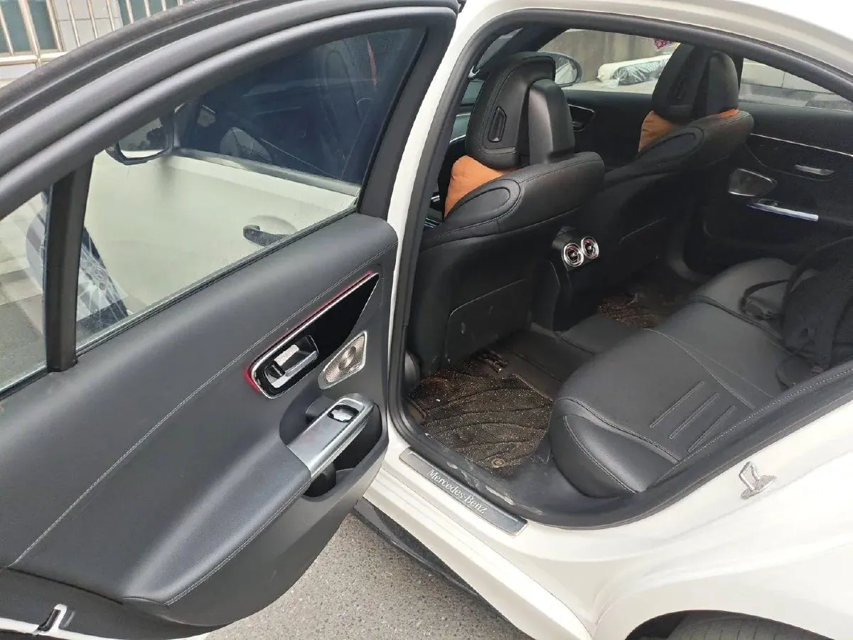 2023 Mercedes-Benz C Class 1.5T 204HP L4 9AT,autocango,china used car exporter,china ev exporter,chinese used car exporter,chinese used ev exporter